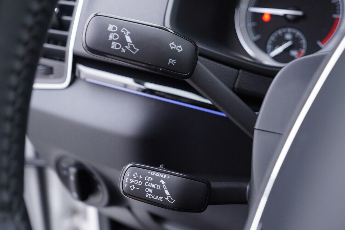 OV190V10682_23.webp_KAROQ Scout 2.0 TDI 110 kW automat, DPH