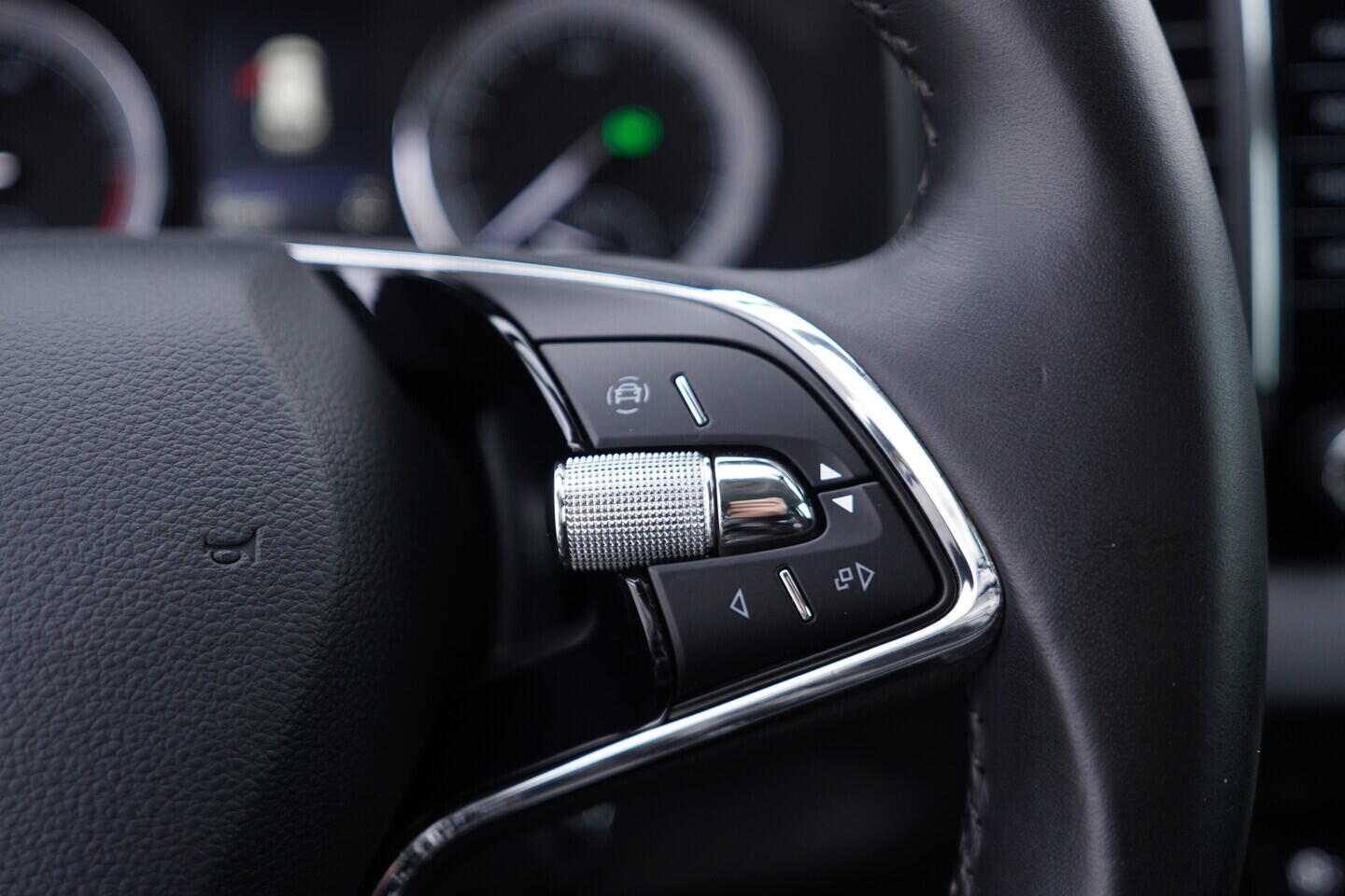 OV190V10682_26.webp_KAROQ Scout 2.0 TDI 110 kW automat, DPH