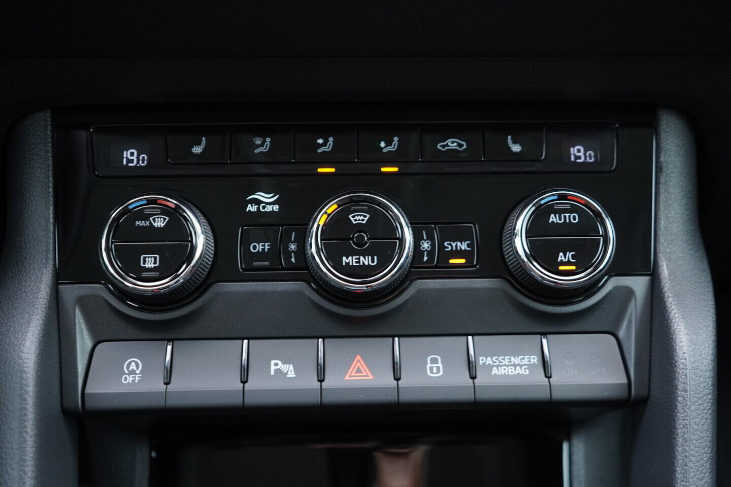 OV190V10682_33.webp_KAROQ Scout 2.0 TDI 110 kW automat, DPH