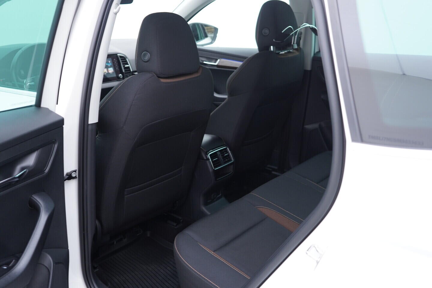 OV190V10682_36.webp_KAROQ Scout 2.0 TDI 110 kW automat, DPH