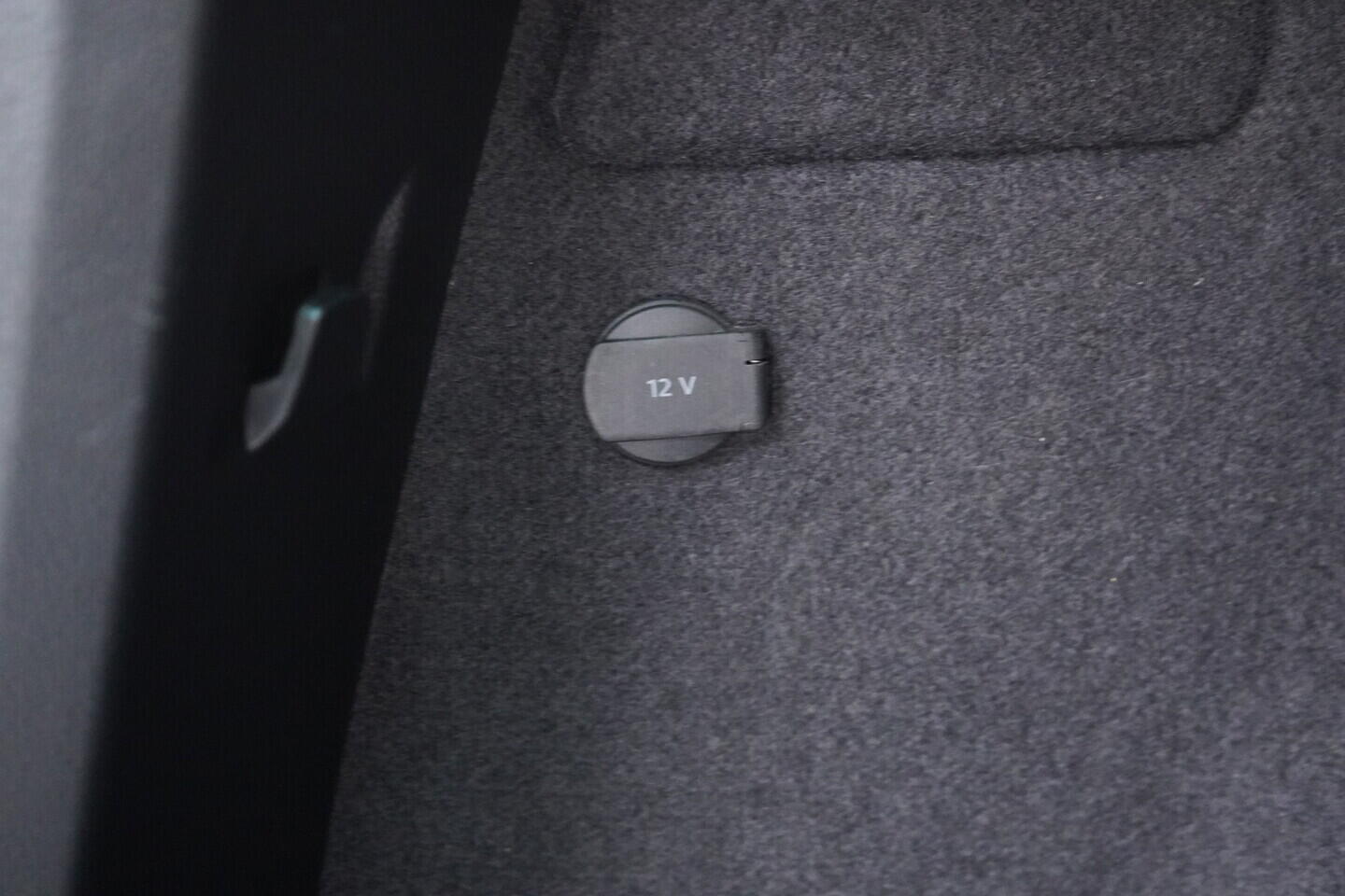 OV190V10682_40.webp_KAROQ Scout 2.0 TDI 110 kW automat, DPH