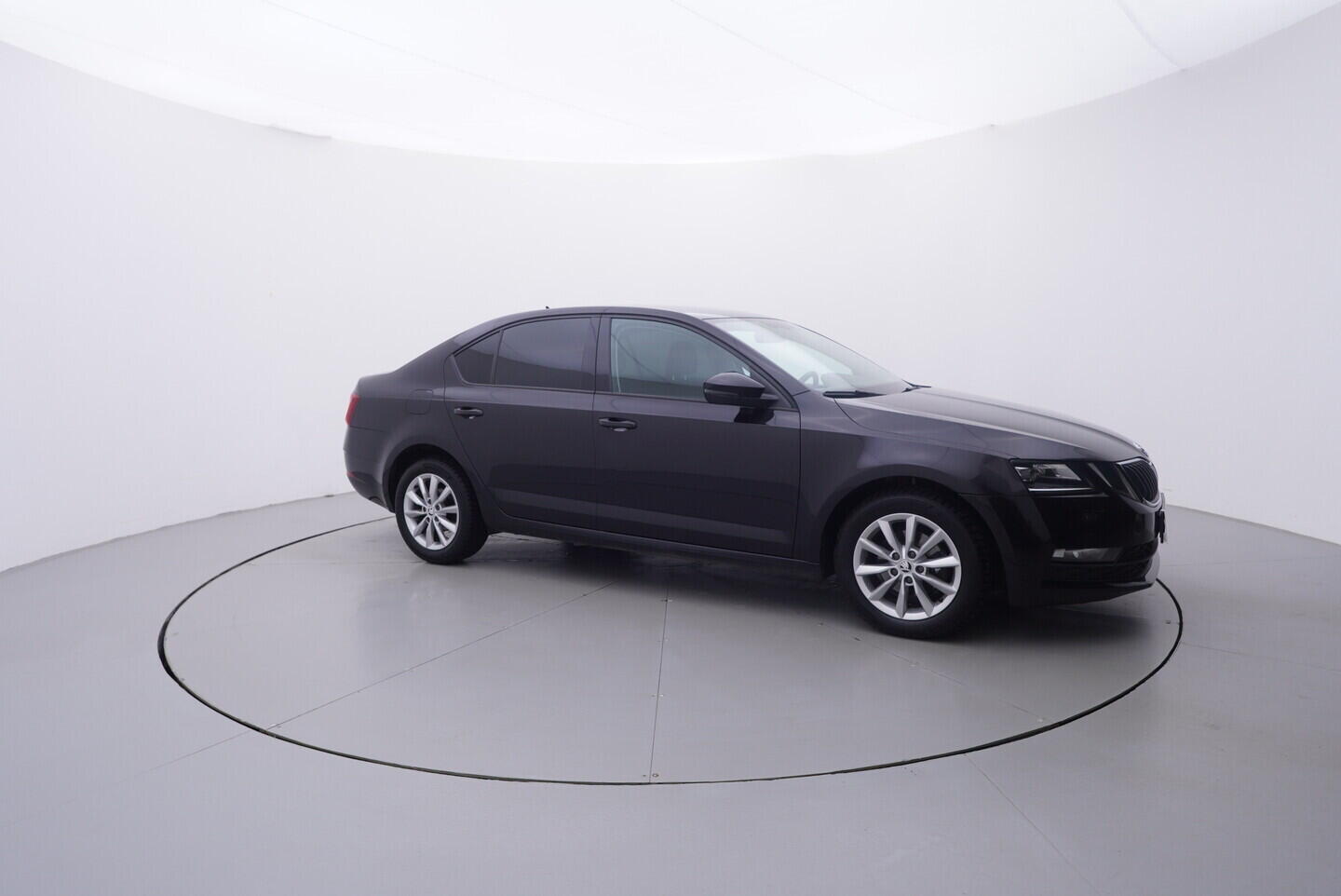 OV190V10685_16.webp_OCTAVIA  1.6 TDI 85 kW manuál