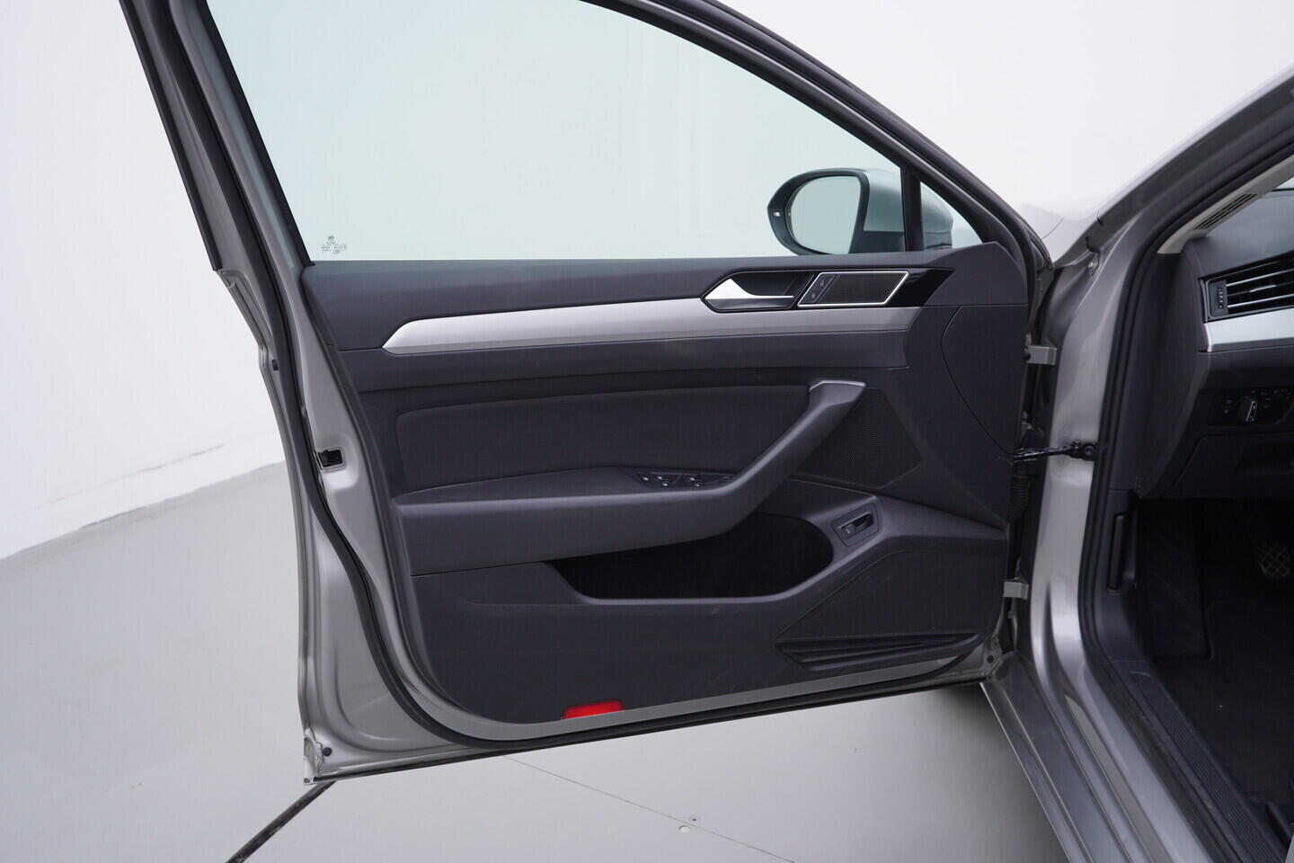 OV190V10686_19.webp_PASSAT Comfortline 1.4 TSI 110 kW manuál