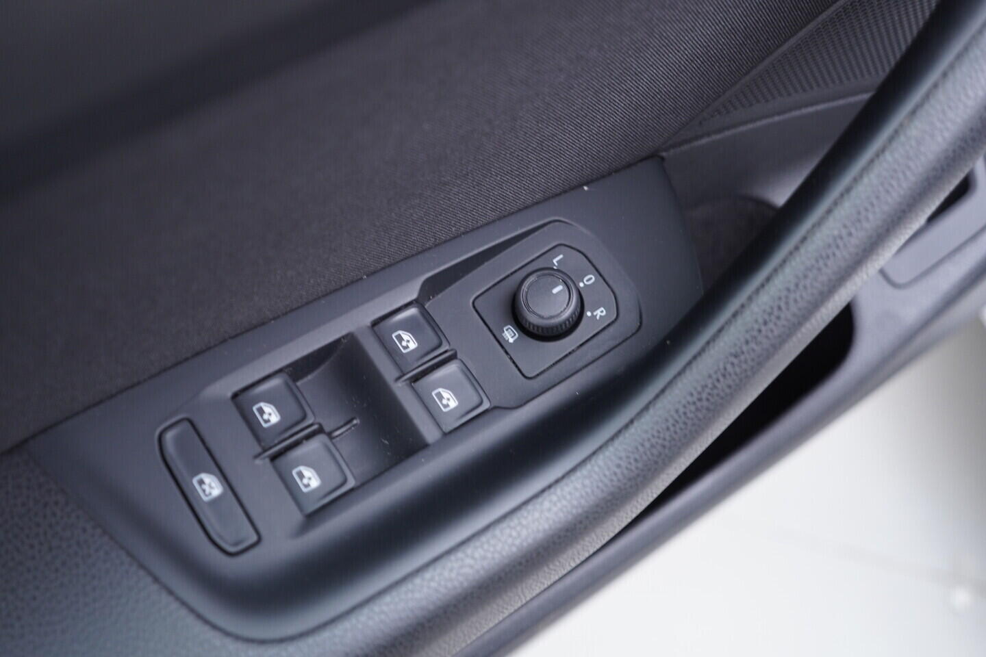 OV190V10686_20.webp_PASSAT Comfortline 1.4 TSI 110 kW manuál