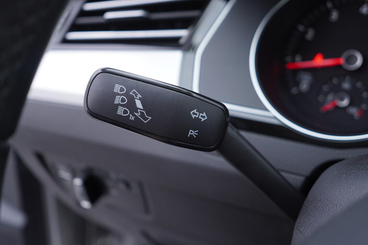 OV190V10686_24.webp_PASSAT Comfortline 1.4 TSI 110 kW manuál