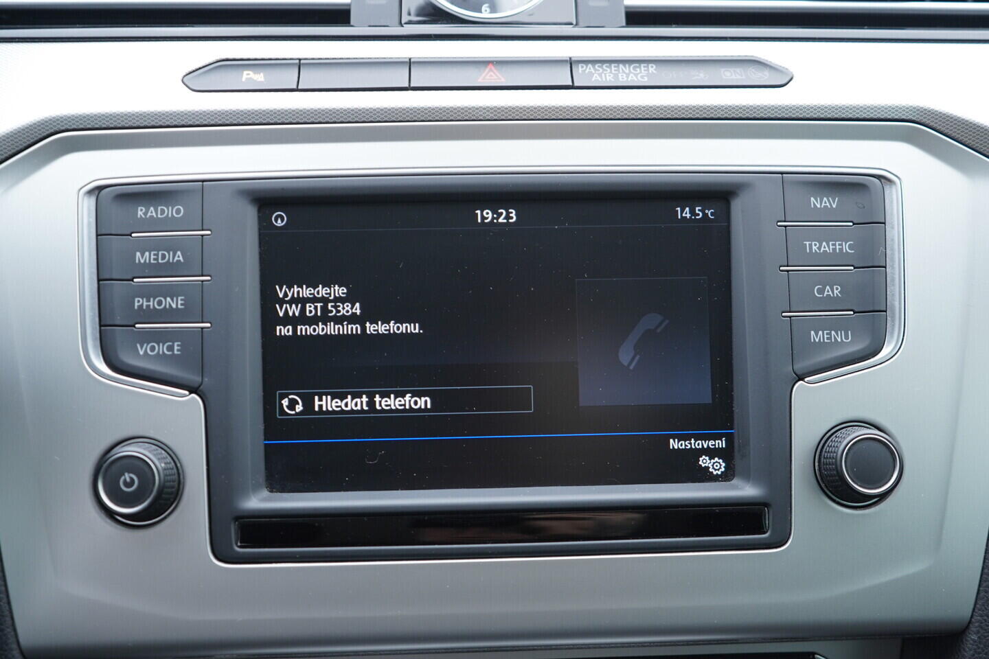 OV190V10686_32.webp_PASSAT Comfortline 1.4 TSI 110 kW manuál