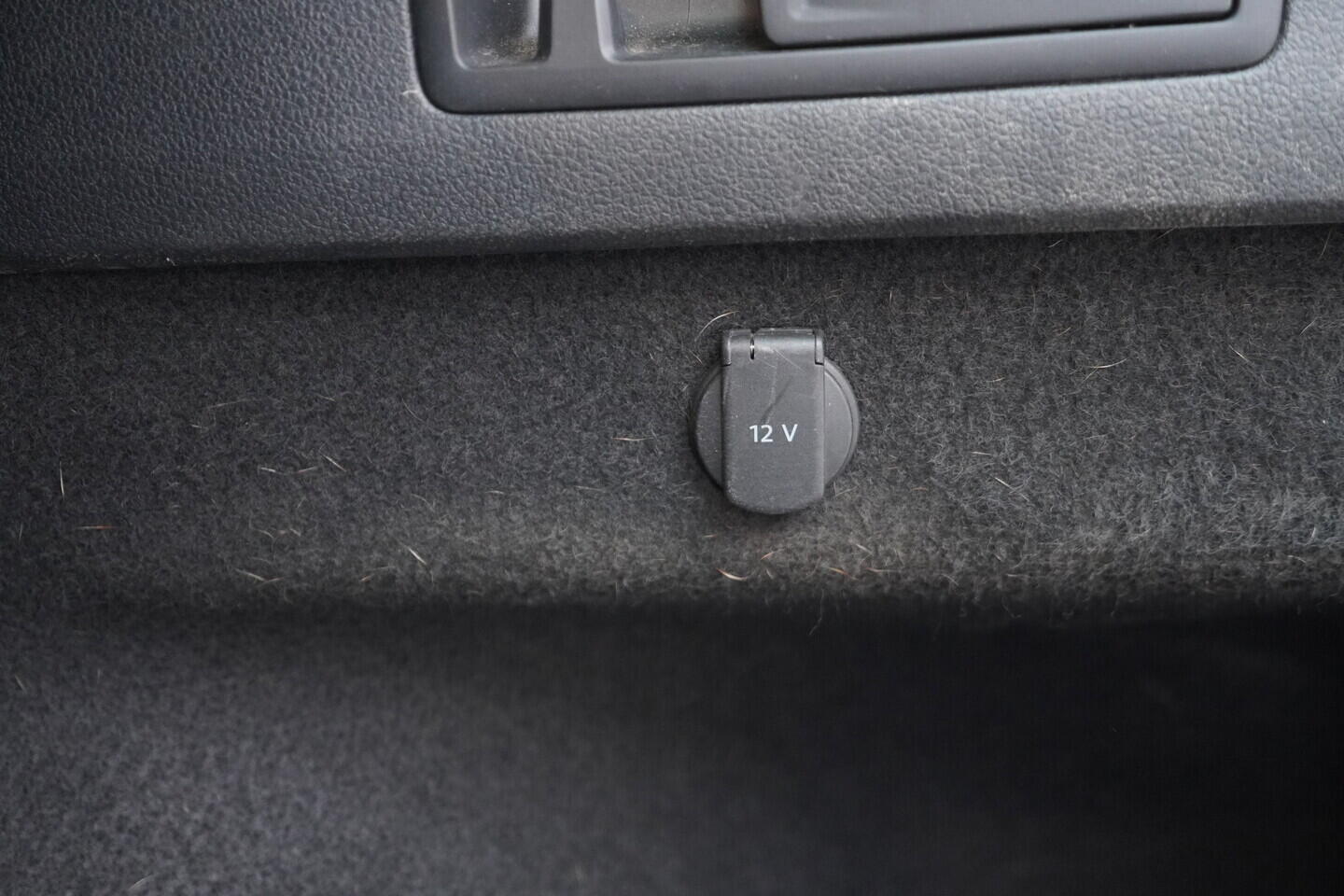 OV190V10686_41.webp_PASSAT Comfortline 1.4 TSI 110 kW manuál