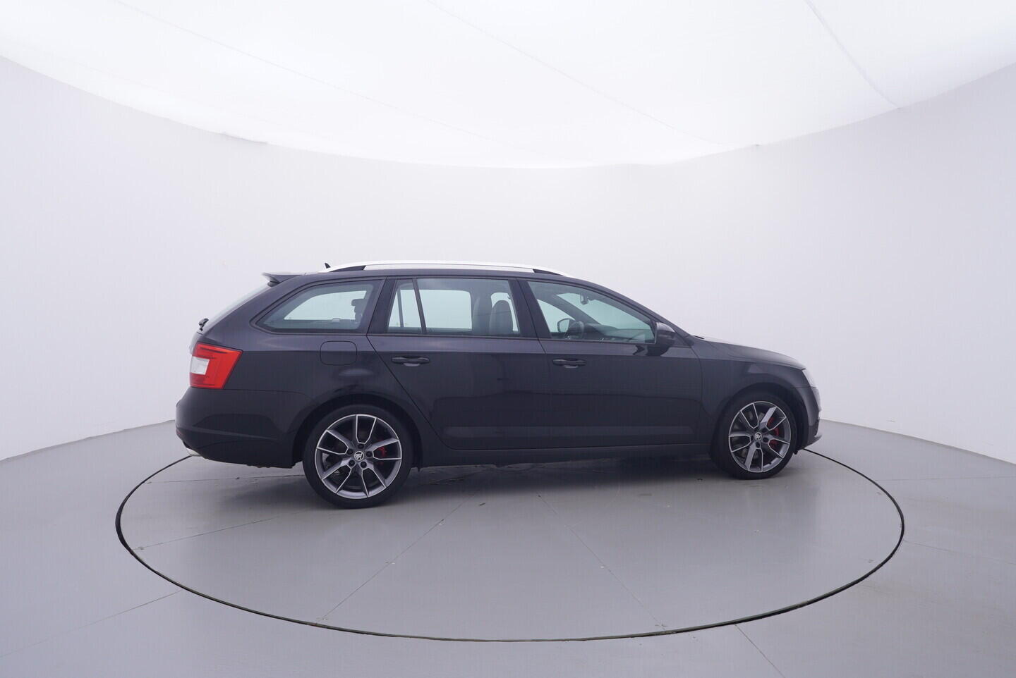 OV190V10688_15.webp_OCTAVIA RS 2.0 TSI 162 kW automat