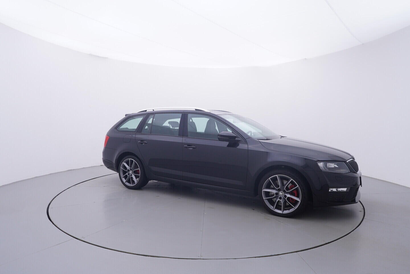 OV190V10688_16.webp_OCTAVIA RS 2.0 TSI 162 kW automat