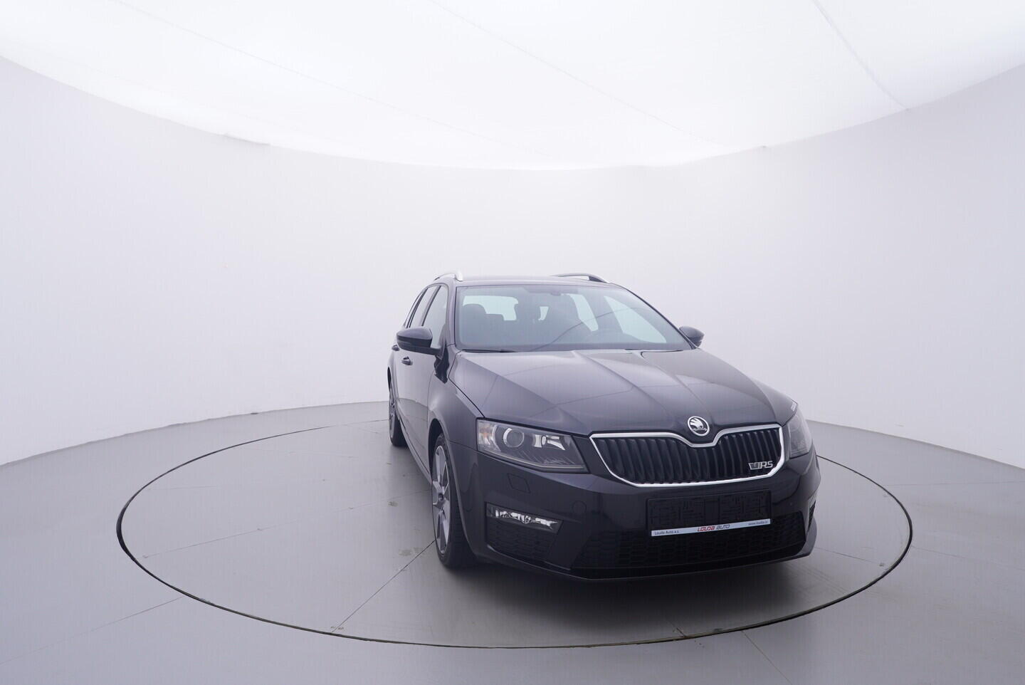 OV190V10688_17.webp_OCTAVIA RS 2.0 TSI 162 kW automat