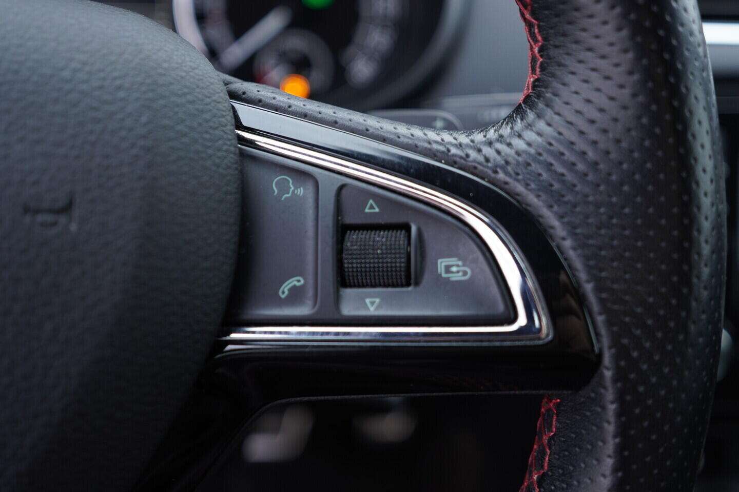 OV190V10688_26.webp_OCTAVIA RS 2.0 TSI 162 kW automat