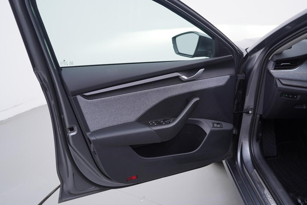 OV190V10692_19.webp_OCTAVIA Selection 2.0 TDI 110 kW automat, DPH