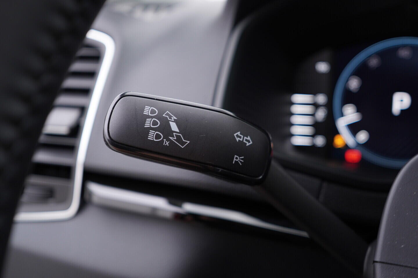 OV190V10695_23.webp_KAROQ Selection 1.5 TSI 110 kW automat, DPH