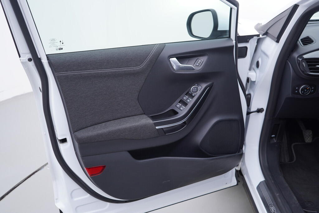 OV190V10697_19.webp_PUMA Titanium 1.0  92 kW manuál