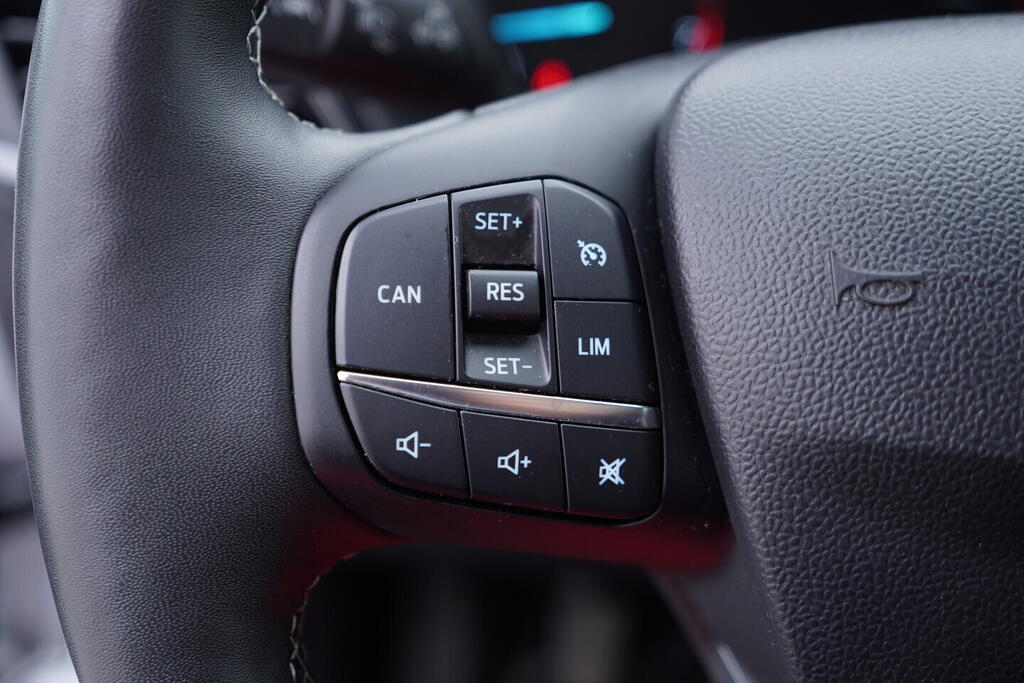 OV190V10697_26.webp_PUMA Titanium 1.0  92 kW manuál