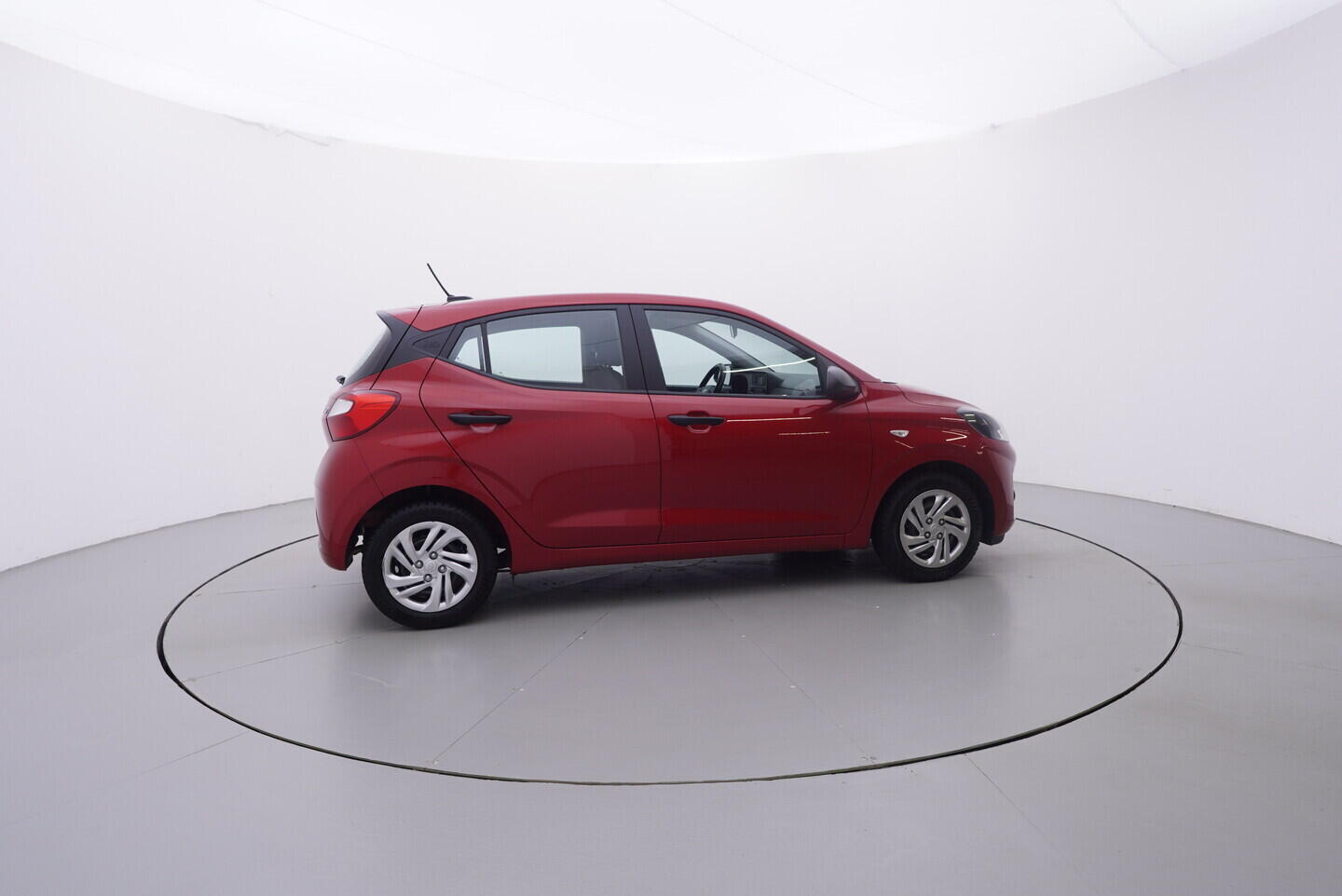 OV190V10699_15.webp_I10 Comfort Go 1.0  49 kW automat, DPH