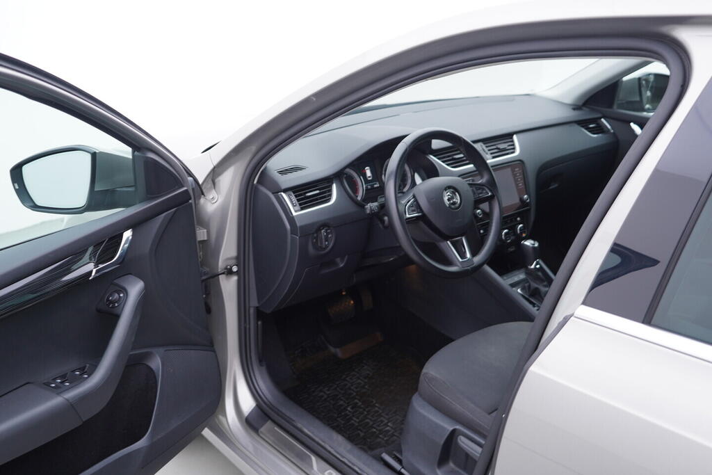 OV190V10700_18.webp_OCTAVIA Style 1.4 TSI 110 kW automat