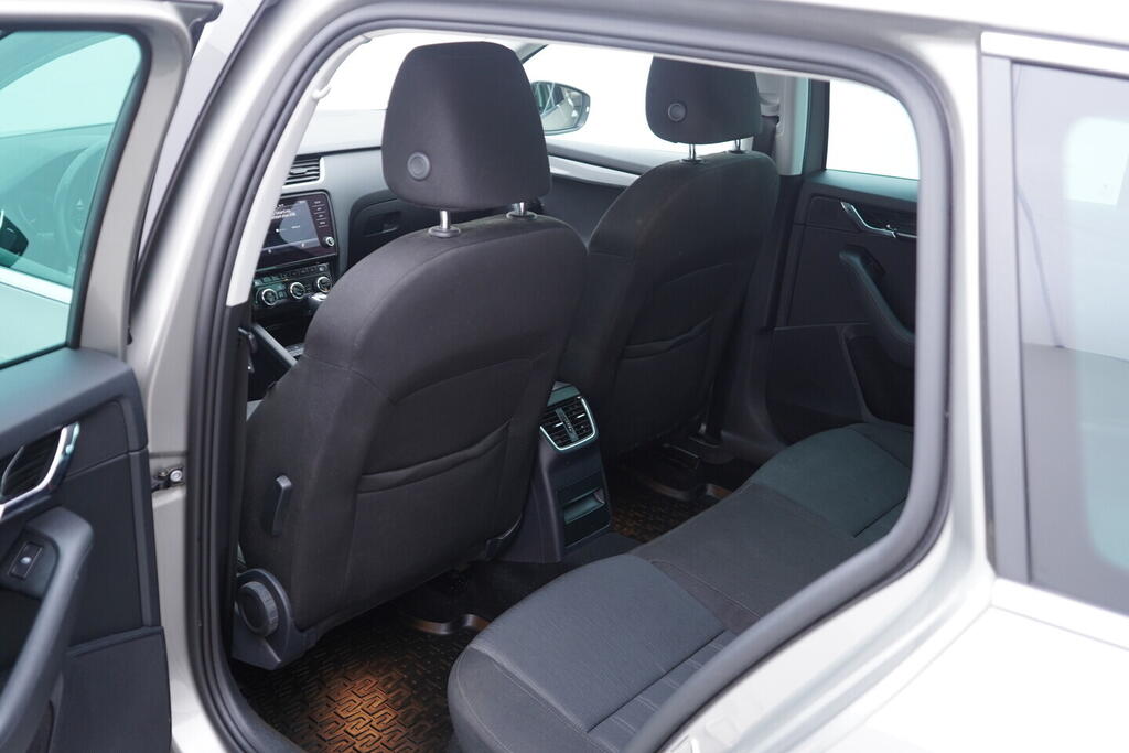 OV190V10700_36.webp_OCTAVIA Style 1.4 TSI 110 kW automat