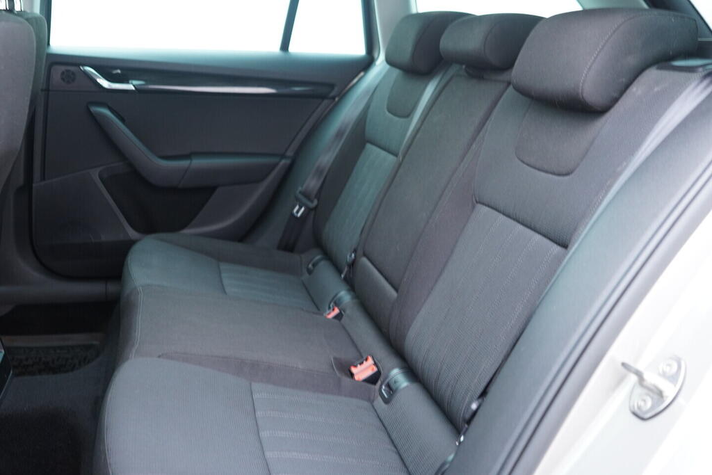 OV190V10700_37.webp_OCTAVIA Style 1.4 TSI 110 kW automat