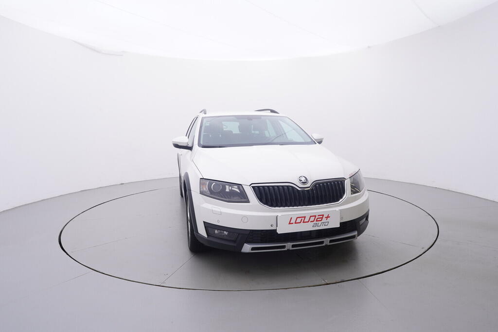 OV190V10704_17.webp_OCTAVIA Scout 2.0 TDI 135 kW automat