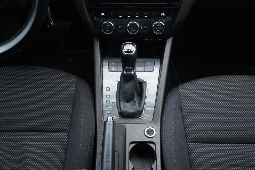 OV190V10704_35.webp_OCTAVIA Scout 2.0 TDI 135 kW automat