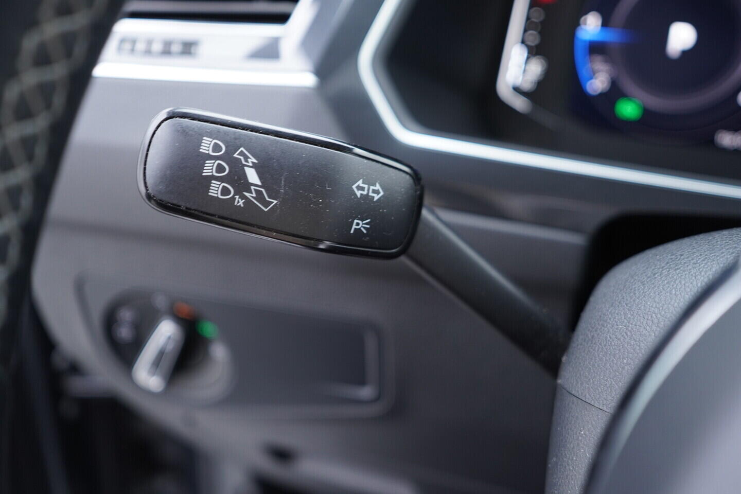 OV190V10705_23.webp_TIGUAN R-line  2.0 TDI 110 kW automat