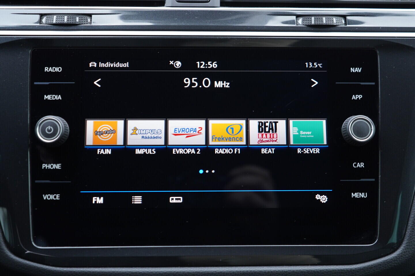 OV190V10705_29.webp_TIGUAN R-line  2.0 TDI 110 kW automat