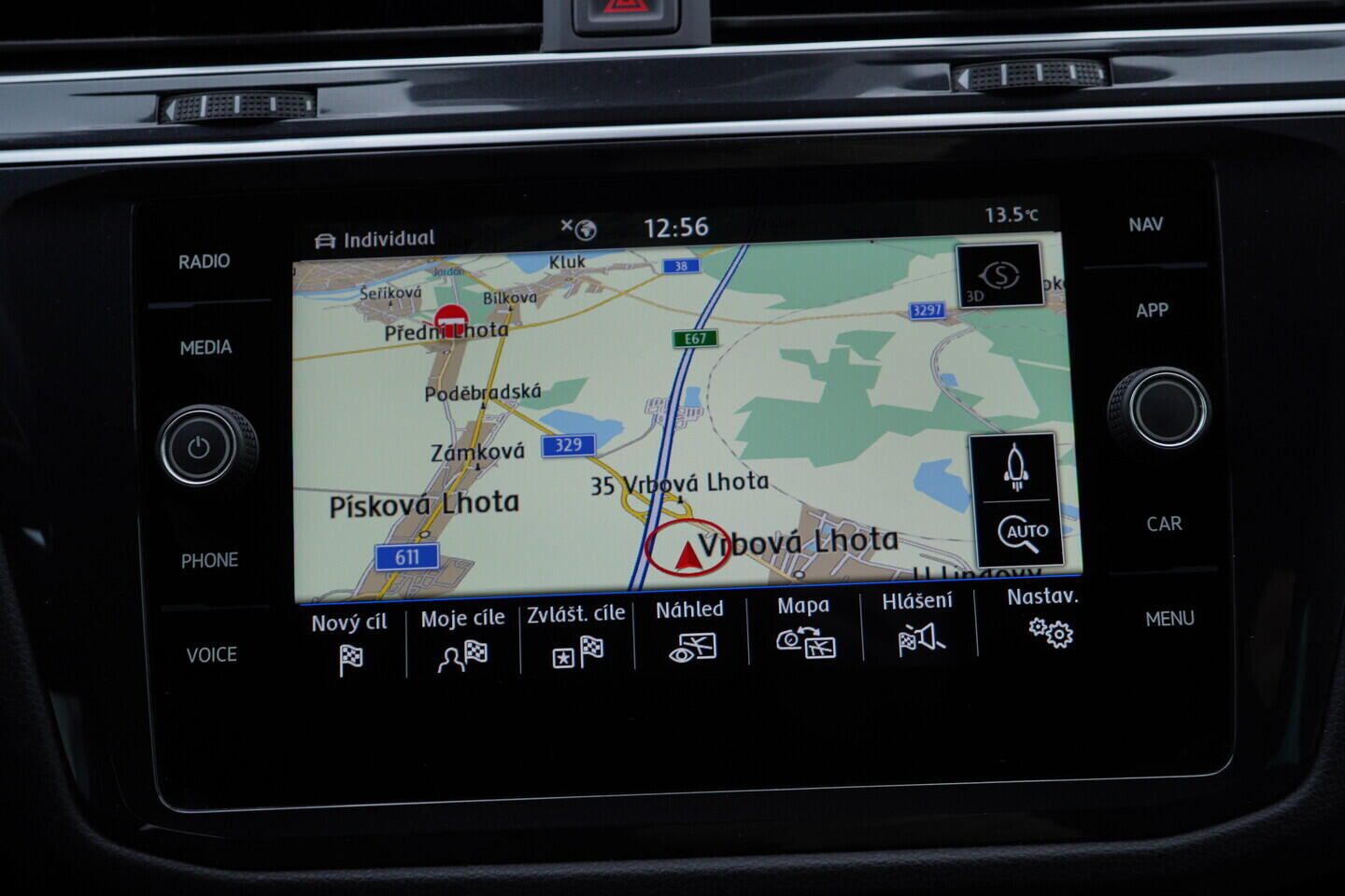 OV190V10705_33.webp_TIGUAN R-line  2.0 TDI 110 kW automat