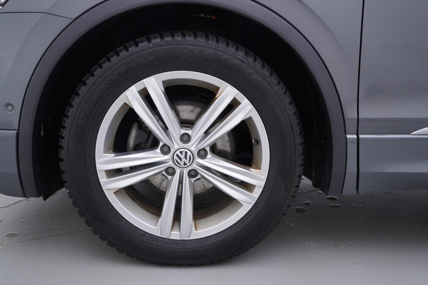 OV190V10705_44.webp_TIGUAN R-line  2.0 TDI 110 kW automat