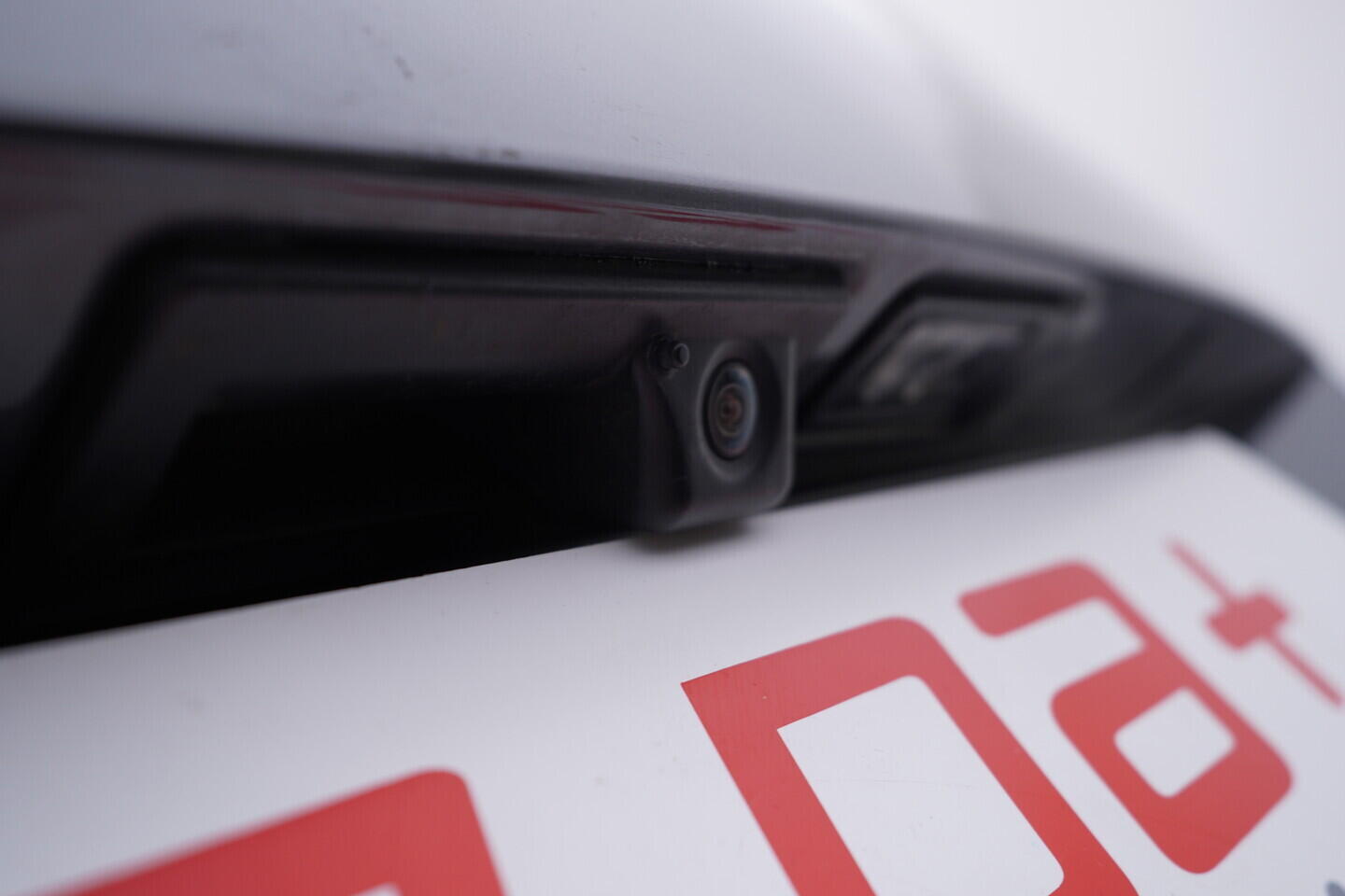 OV190V10705_46.webp_TIGUAN R-line  2.0 TDI 110 kW automat