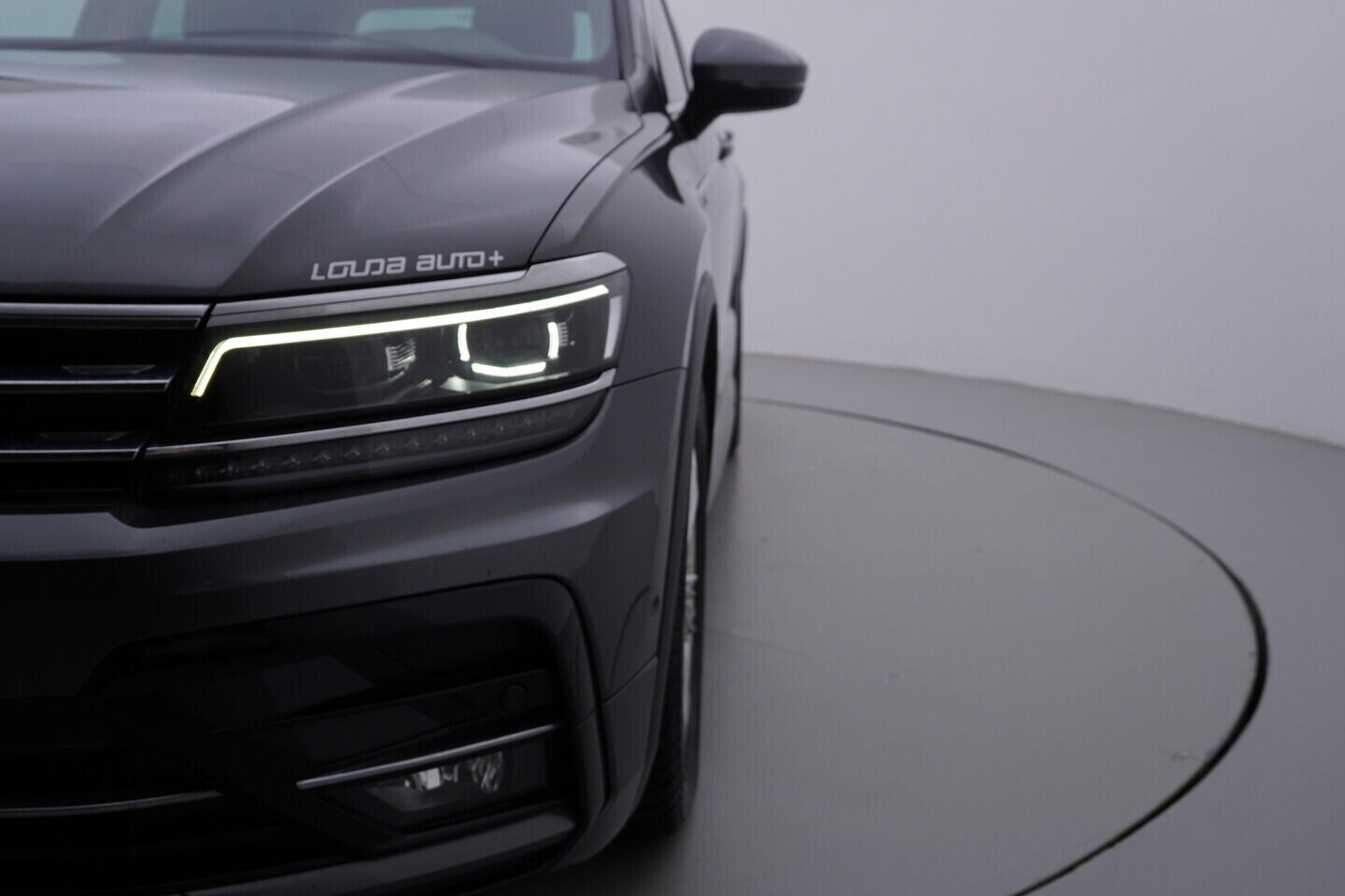 OV190V10705_48.webp_TIGUAN R-line  2.0 TDI 110 kW automat