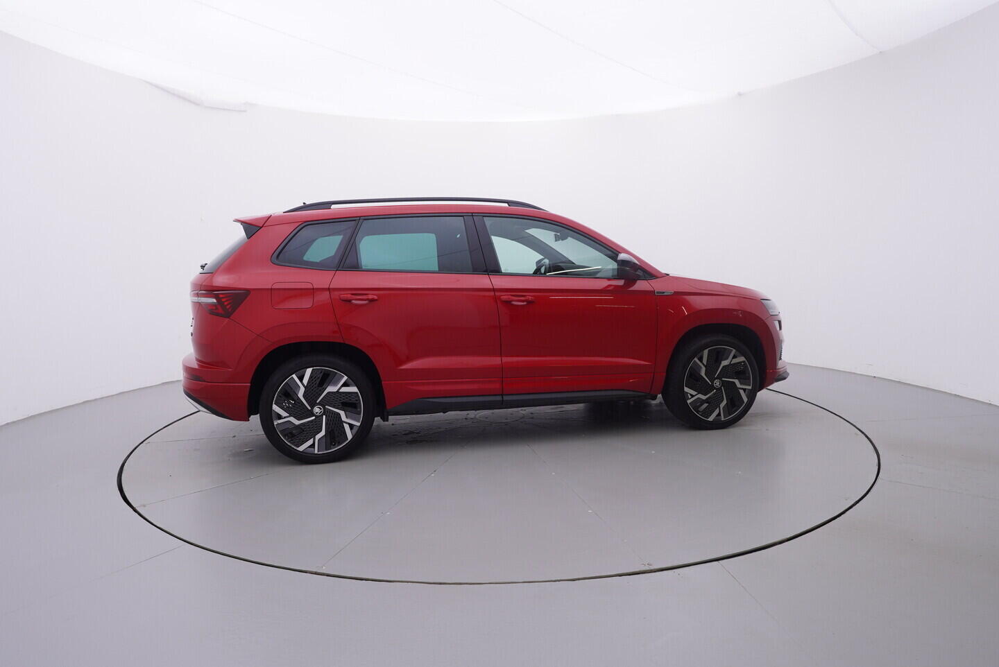 OV190V10706_15.webp_KAROQ SportLine 2.0 TSI 140 kW automat