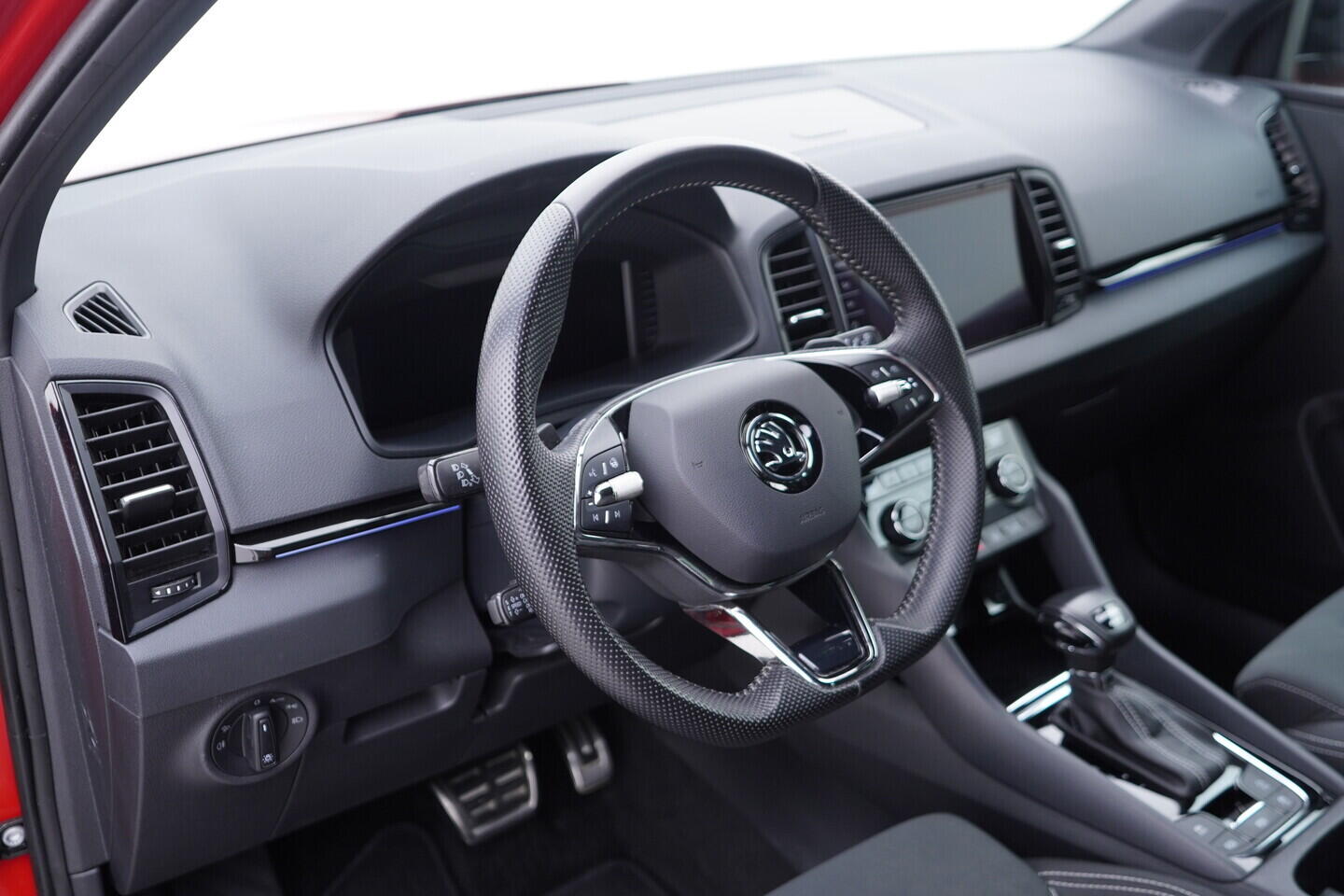 OV190V10706_22.webp_KAROQ SportLine 2.0 TSI 140 kW automat