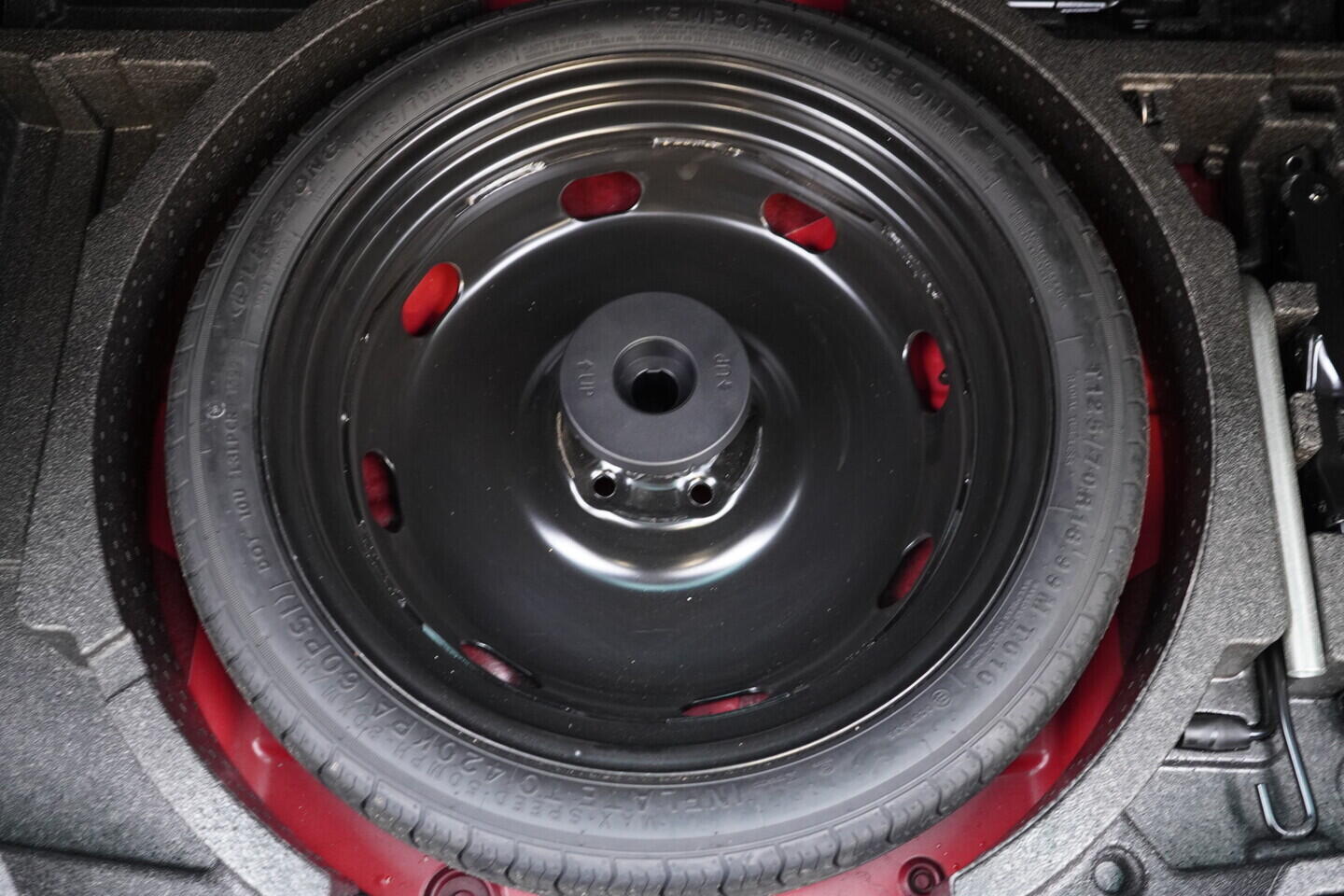 OV190V10706_44.webp_KAROQ SportLine 2.0 TSI 140 kW automat