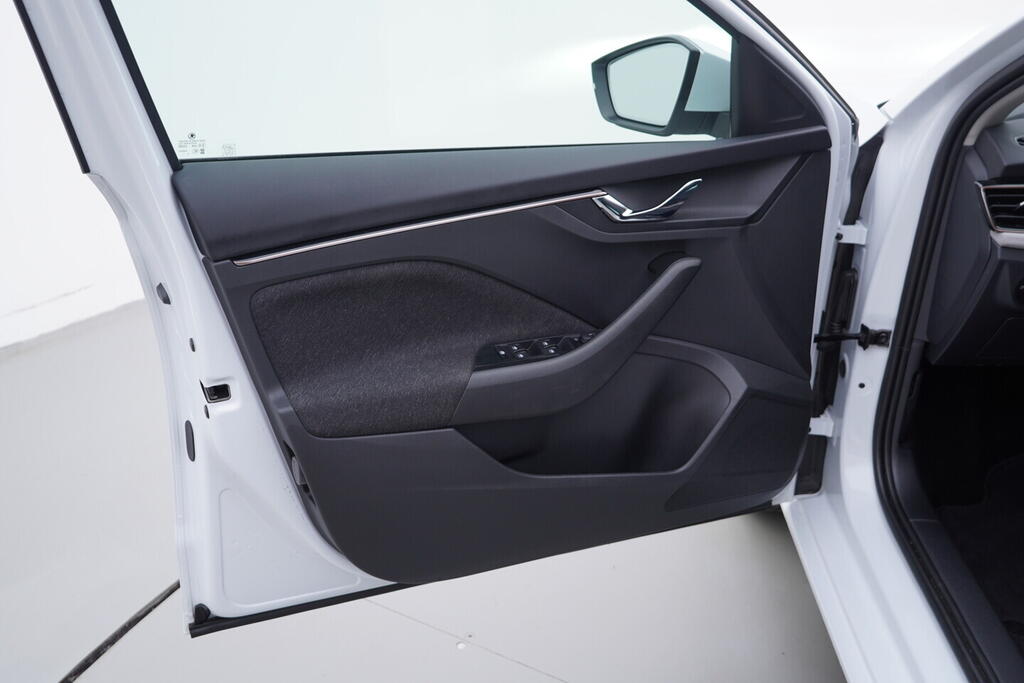 OV190V10708_19.webp_SCALA Top Selection 1.5 TSI 110 kW automat, DPH