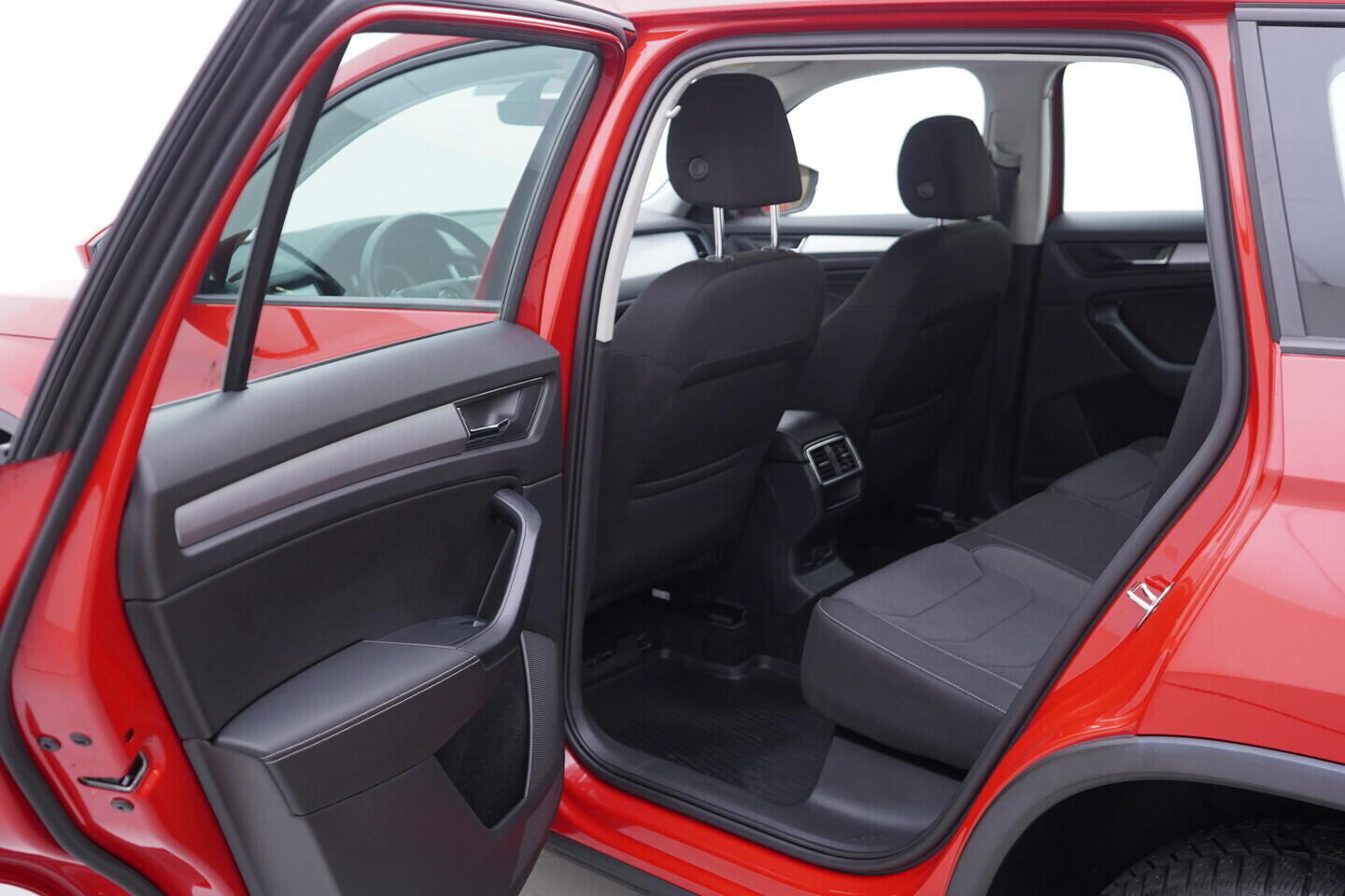 OV190V10710_33.webp_KODIAQ Ambition 2.0 TDI 110 kW automat, DPH