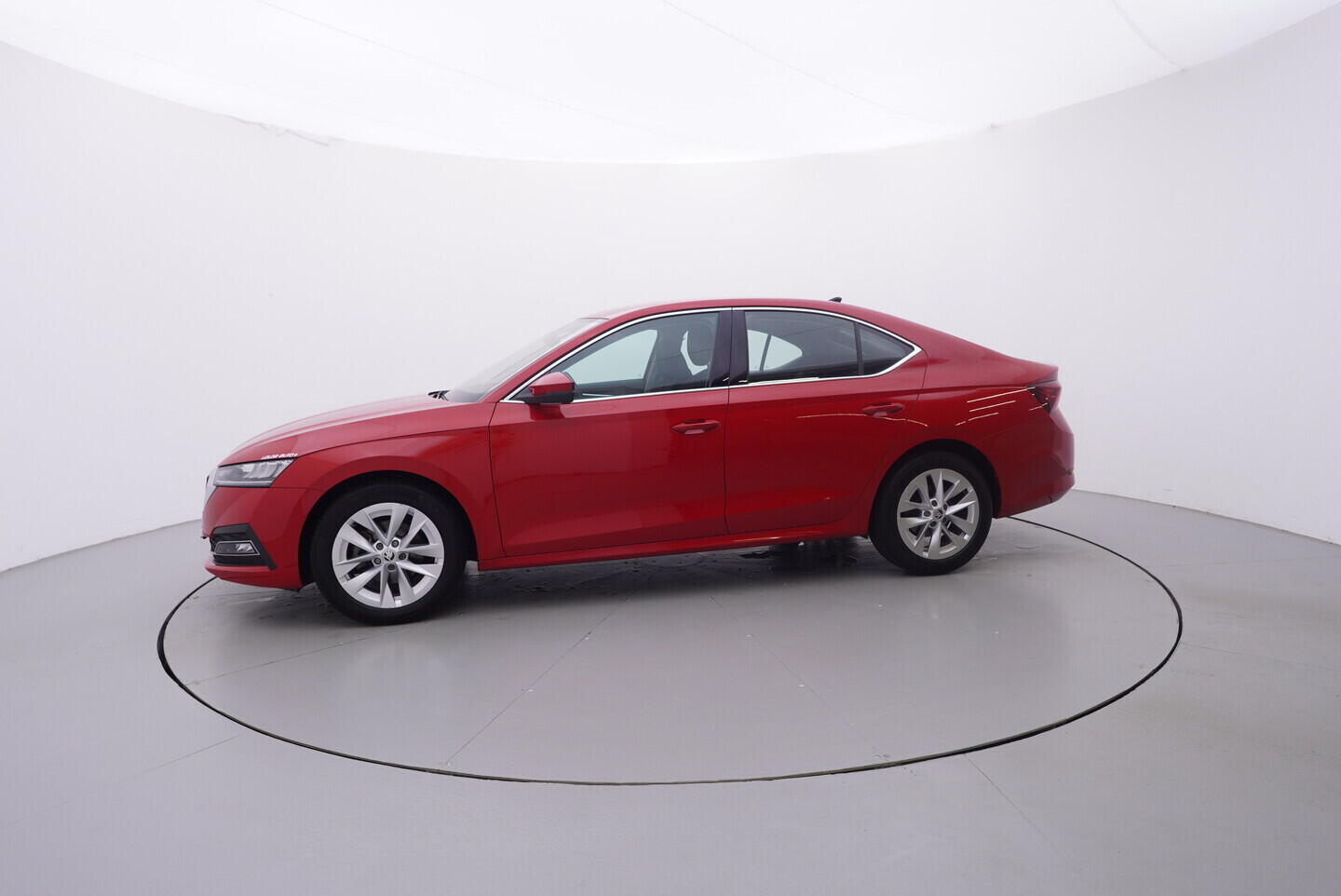 OV190V10711_11.webp_OCTAVIA Style 1.5 TSI 110 kW manuál, DPH