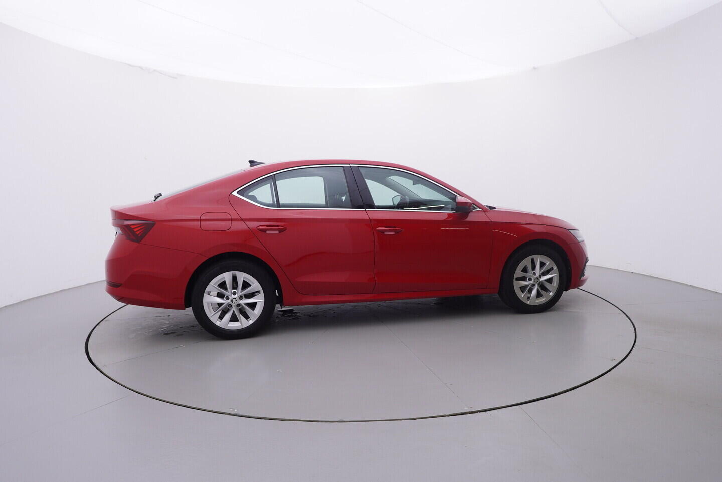 OV190V10711_15.webp_OCTAVIA Style 1.5 TSI 110 kW manuál, DPH