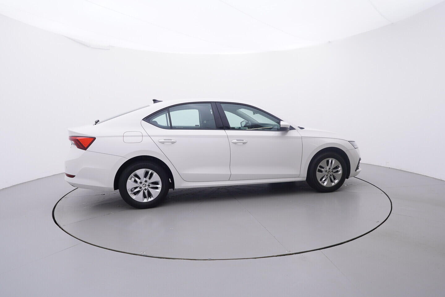 OV190V10714_15.webp_OCTAVIA Ambition 2.0 TDI 85 kW manuál, DPH