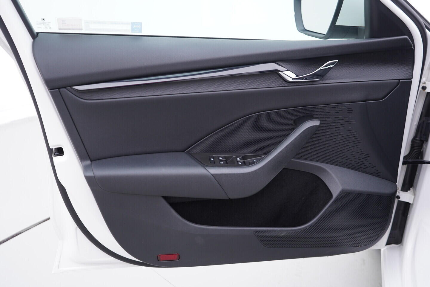 OV190V10714_19.webp_OCTAVIA Ambition 2.0 TDI 85 kW manuál, DPH