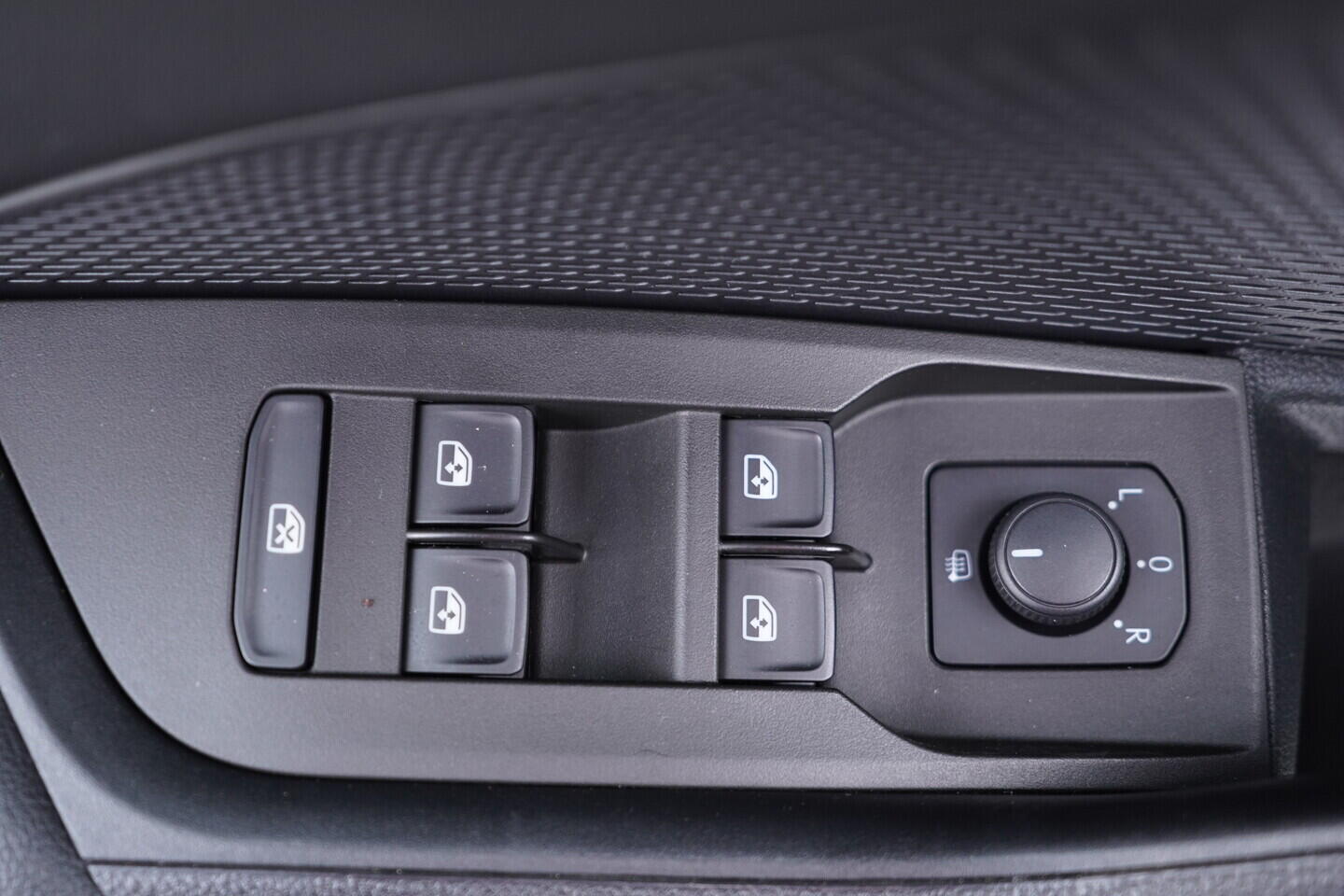 OV190V10714_20.webp_OCTAVIA Ambition 2.0 TDI 85 kW manuál, DPH