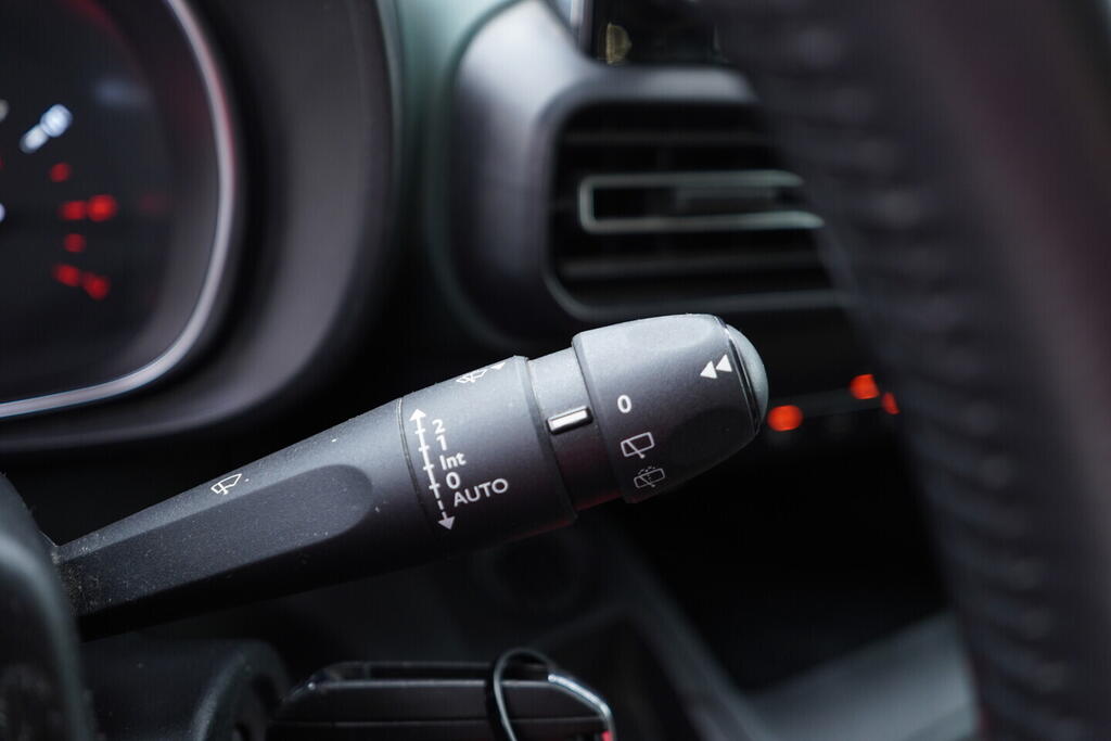 OV190V10717_25.webp_BERLINGO OSOBNÍ  1.2 Puretech 81 kW manuál, DPH