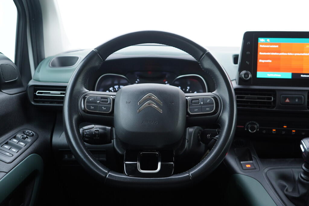 OV190V10717_27.webp_BERLINGO OSOBNÍ  1.2 Puretech 81 kW manuál, DPH