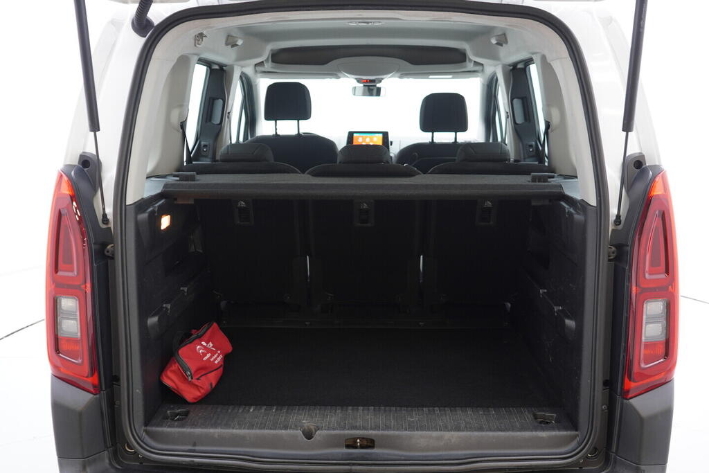 OV190V10717_35.webp_BERLINGO OSOBNÍ  1.2 Puretech 81 kW manuál, DPH