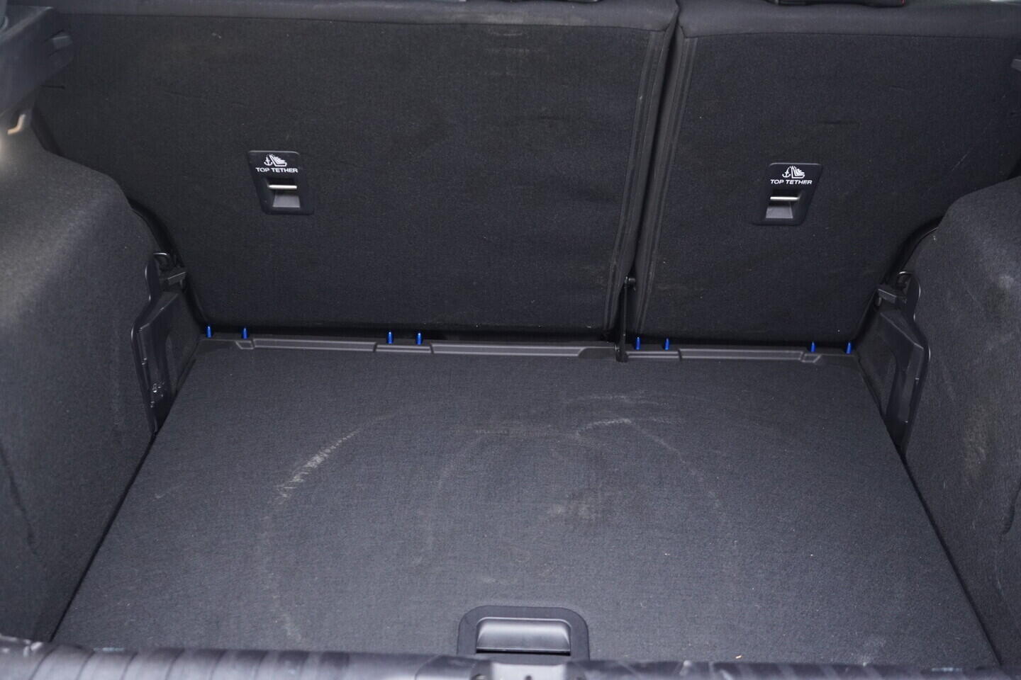 OV190V10719_37.webp_PUMA ST-Line 1.0 EcoBoost 91 kW manuál