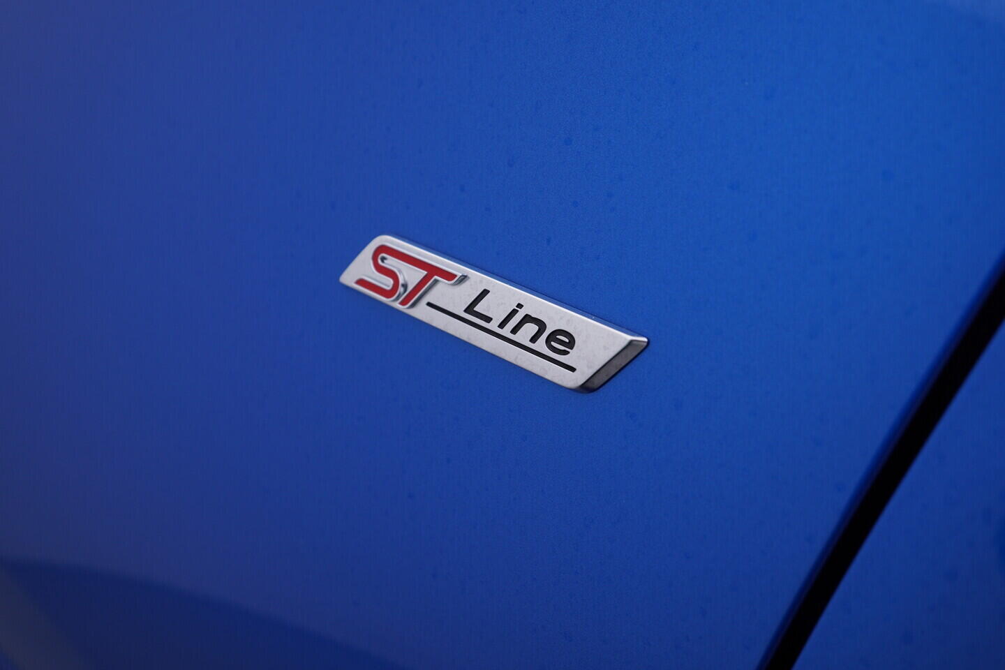 OV190V10719_40.webp_PUMA ST-Line 1.0 EcoBoost 91 kW manuál