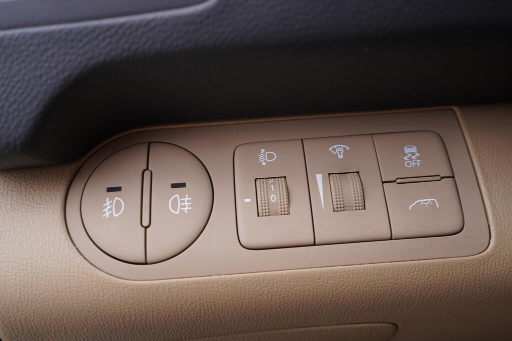 OV190V10721_32.webp_H 1  2.5 CRDI 125 kW automat