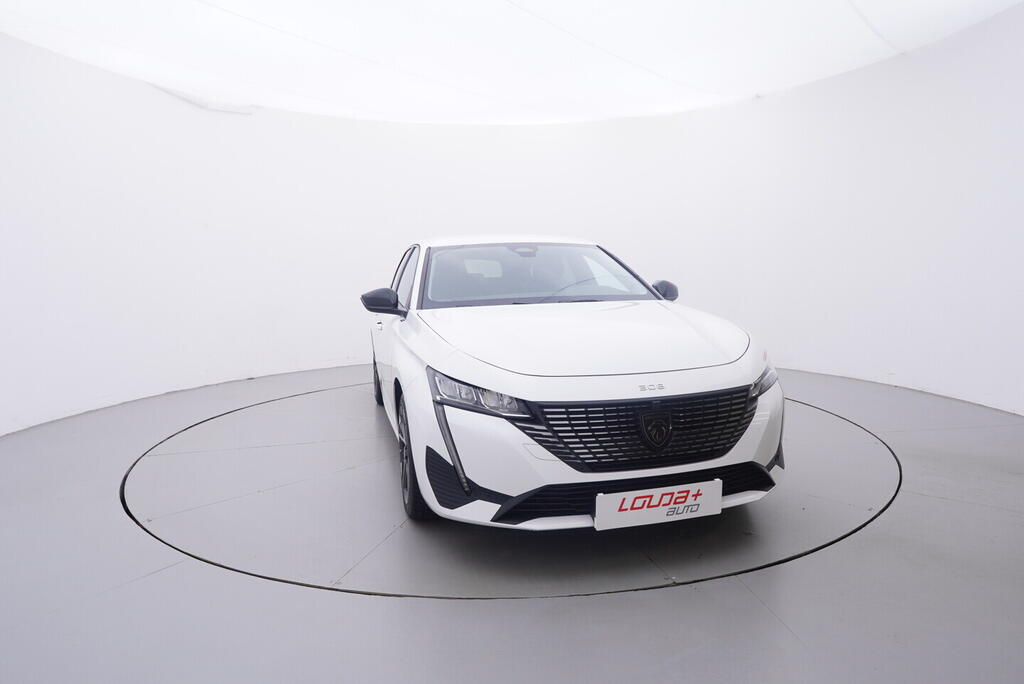 OV190V10722_17.webp_308 ALLURE PACK 1.5  96 kW manuál