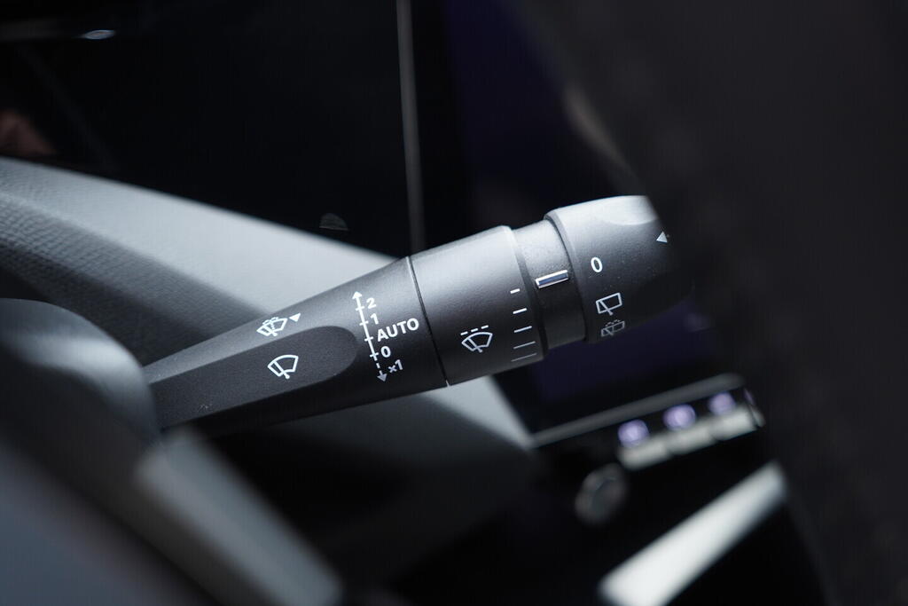 OV190V10722_24.webp_308 ALLURE PACK 1.5  96 kW manuál