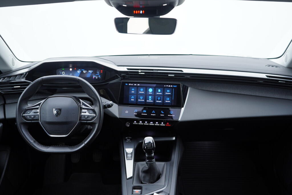 OV190V10722_25.webp_308 ALLURE PACK 1.5  96 kW manuál